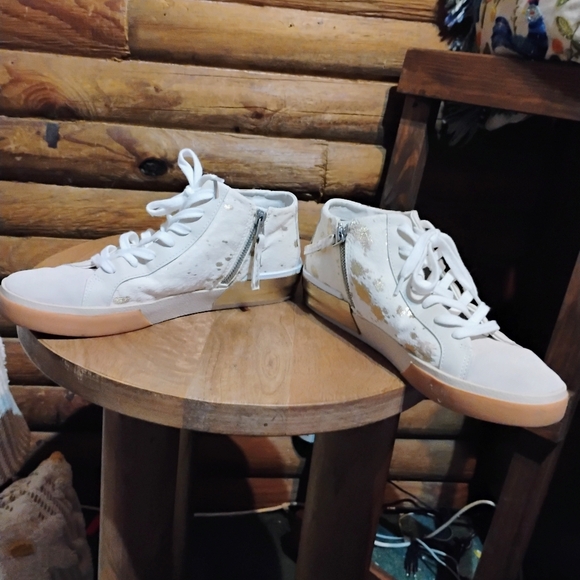 Dolce Vita White/Gold Calf Fur High Top Size W9 - Picture 7 of 8